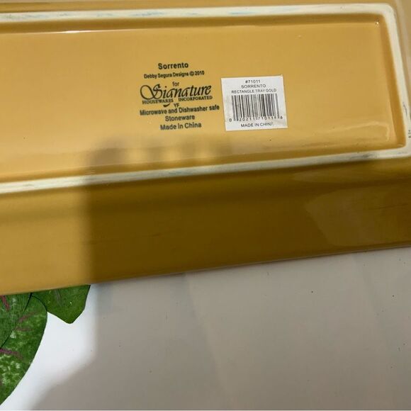 New Sorrento Signature Stoneware cream gold Rectangular Tray 6.5” x11.5” - Picture 3 of 5